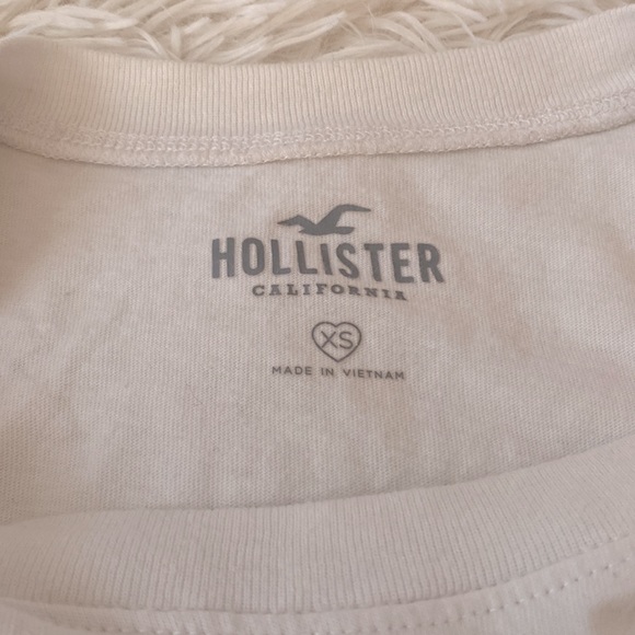 White Hollister graphic t-shirt - Picture 3 of 3
